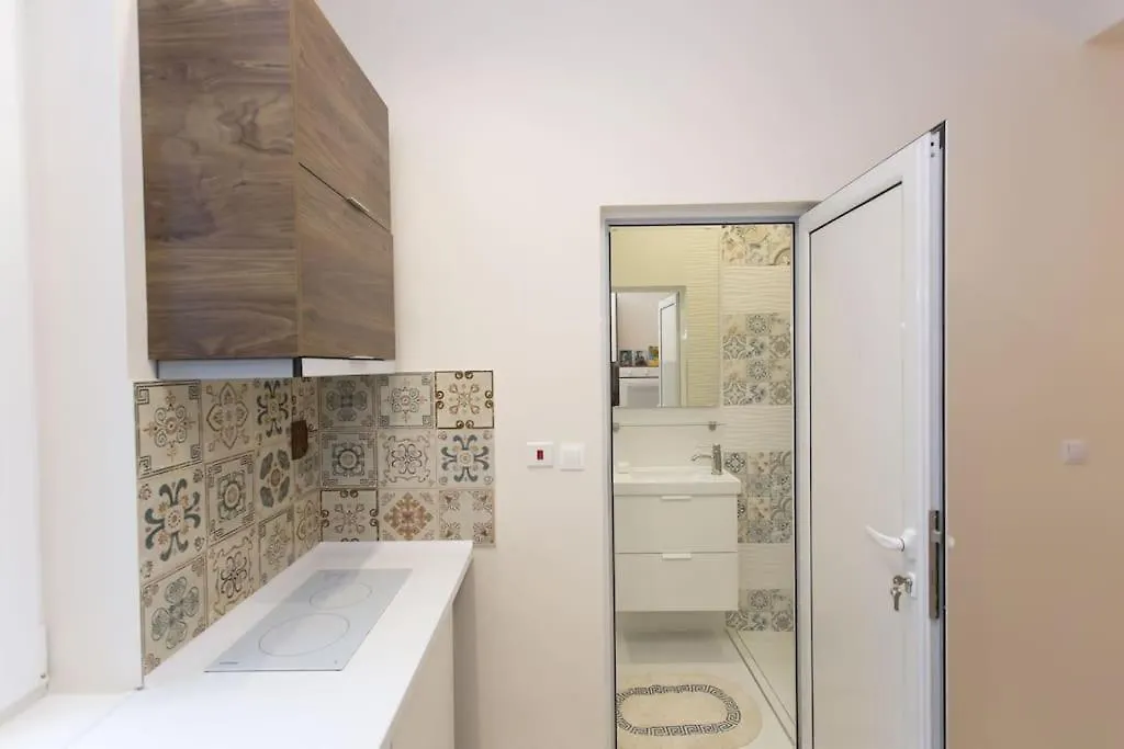 Graf Ignatiev Central Apartment Sofia